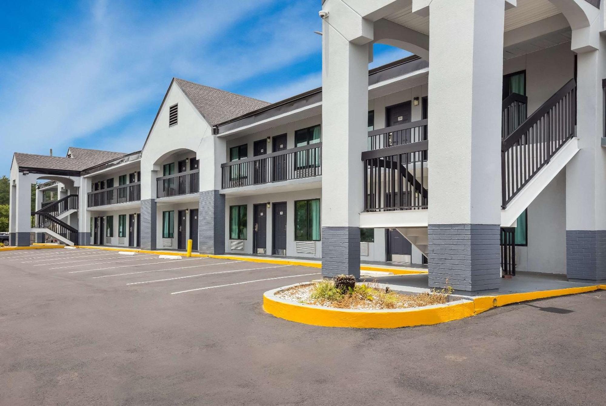 מובייל Econo Lodge מראה חיצוני תמונה